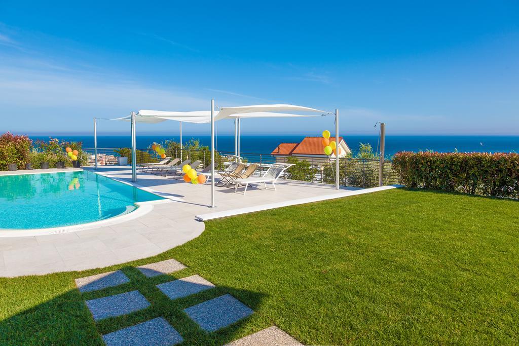 Appartamenti Villa Il Poggiolo Diano Marina Exteriér fotografie