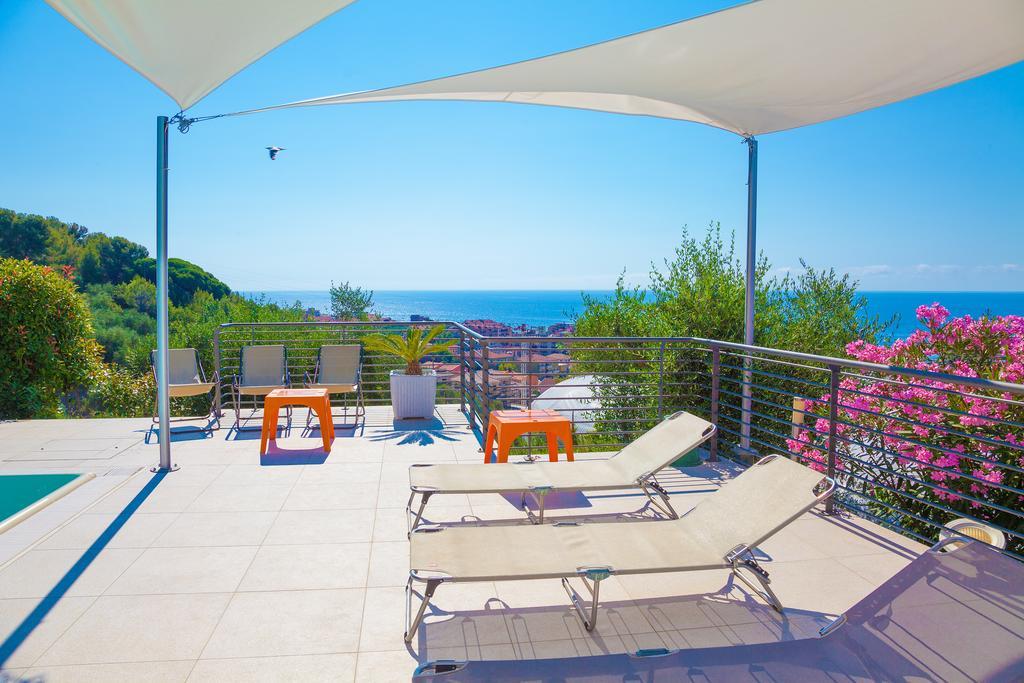 Appartamenti Villa Il Poggiolo Diano Marina Exteriér fotografie
